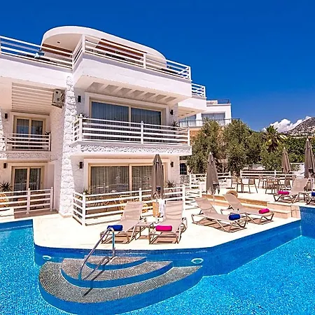 Hotel Saray